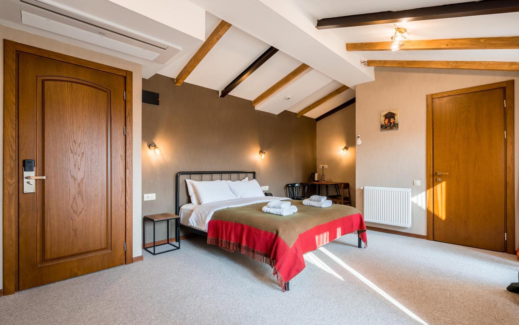 Green Inn Hotel Tbilisi ภายนอก รูปภาพ
