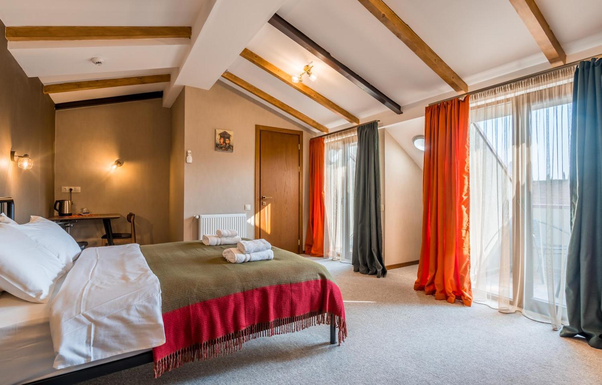 Green Inn Hotel Tbilisi ภายนอก รูปภาพ