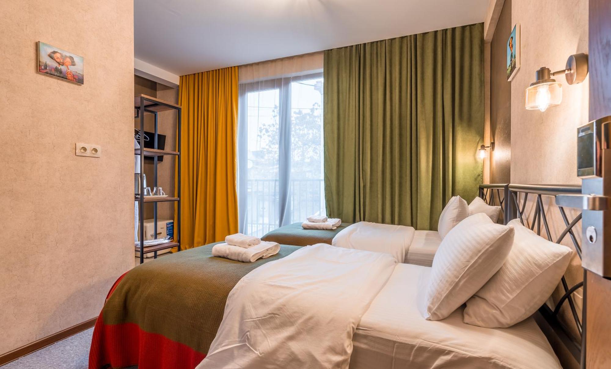 Green Inn Hotel Tbilisi ภายนอก รูปภาพ