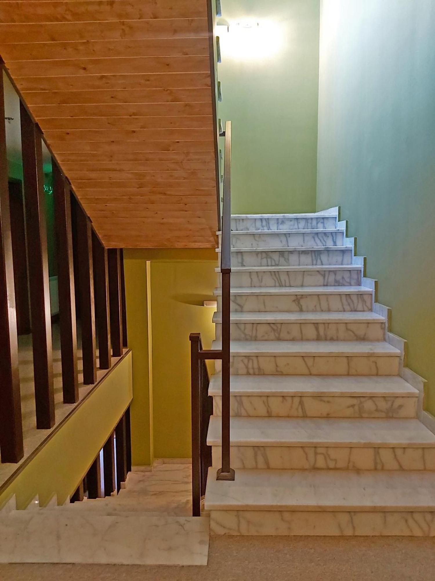 Green Inn Hotel Tbilisi ภายนอก รูปภาพ